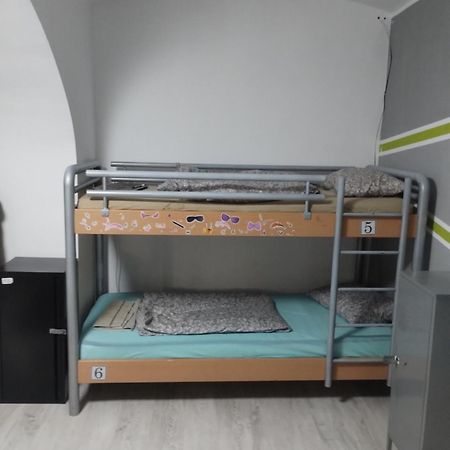 Hostel Antonia Timisoara Esterno foto